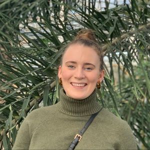 Meet your Posher, Ava